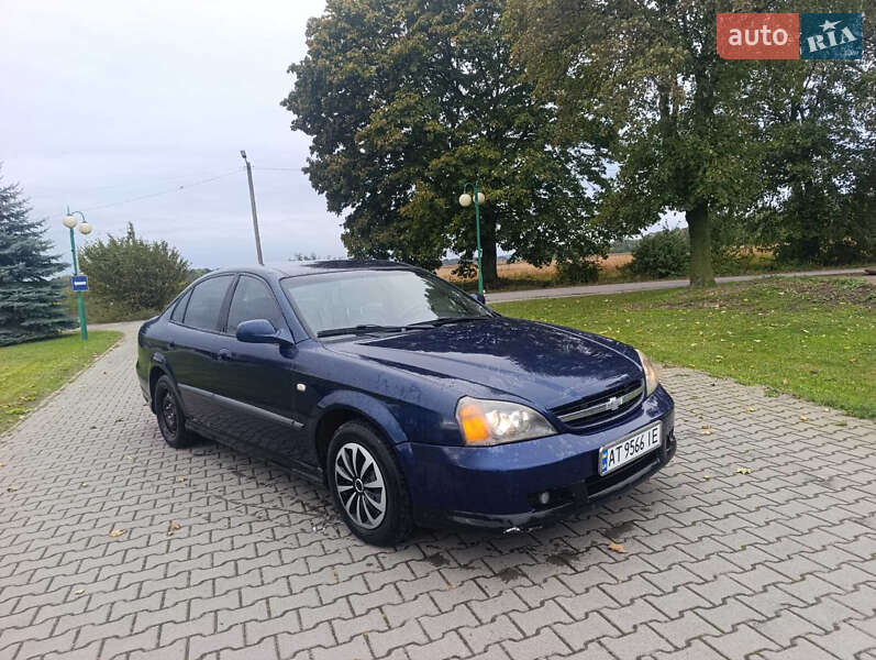 Седан Chevrolet Evanda 2005 в Черновцах