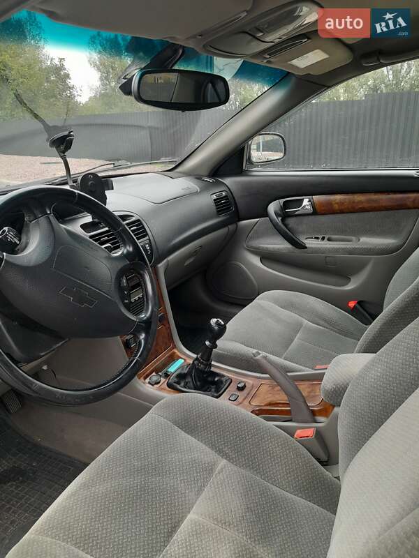 Седан Chevrolet Evanda 2005 в Хмельницком
