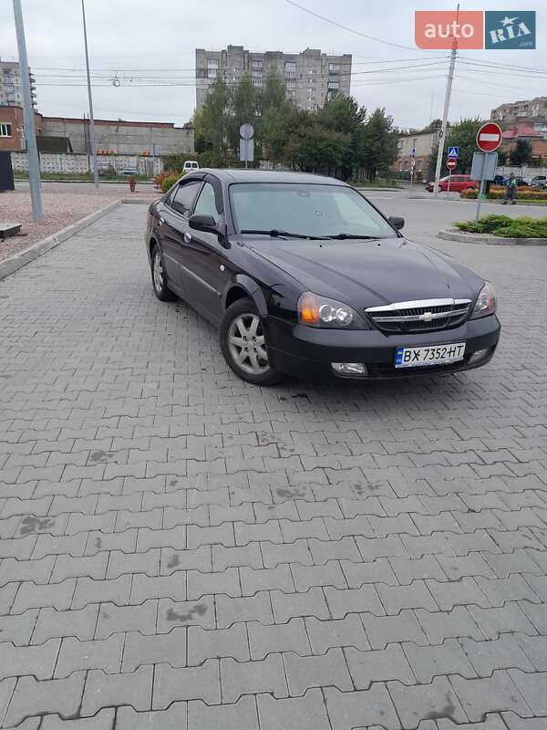 Седан Chevrolet Evanda 2005 в Хмельницком
