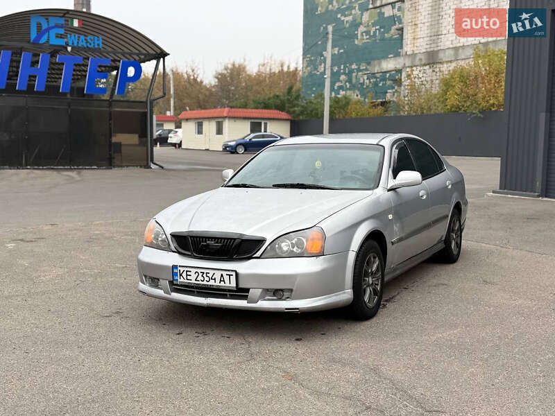Седан Chevrolet Evanda 2005 в 