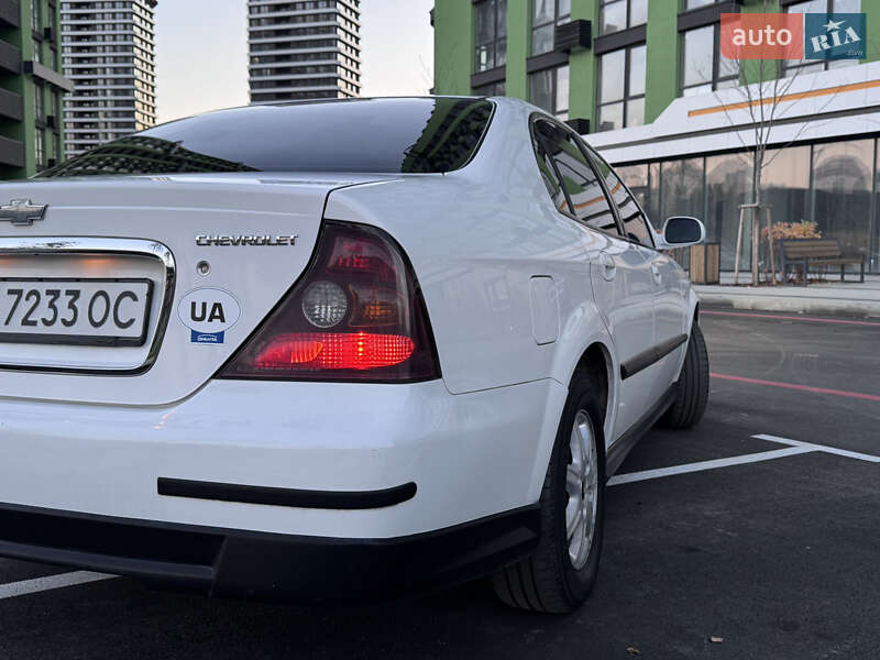 Седан Chevrolet Evanda 2006 в Києві фото 9 Седан Chevrolet Evanda 2006 в Києві