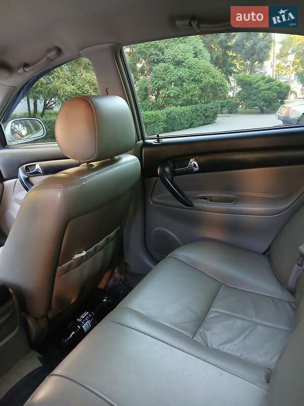 Седан Chevrolet Evanda 2006 в Запоріжжі