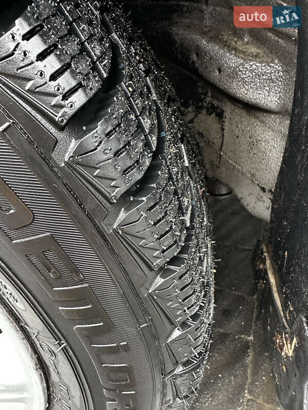 Седан Chevrolet Evanda 2005 в Львове