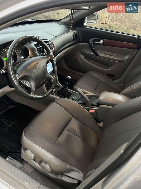 Седан Chevrolet Evanda 2006 в Киеве