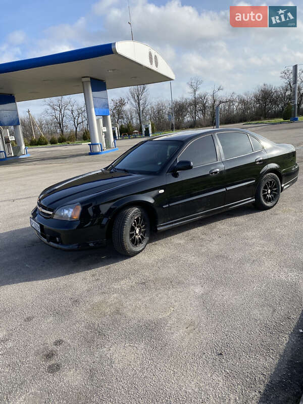 Седан Chevrolet Evanda 2005 в Бобринце