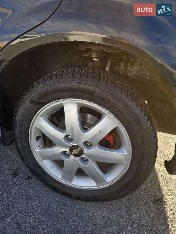 Седан Chevrolet Evanda 2005 в Виннице