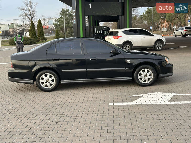 Седан Chevrolet Evanda 2006 в Киеве