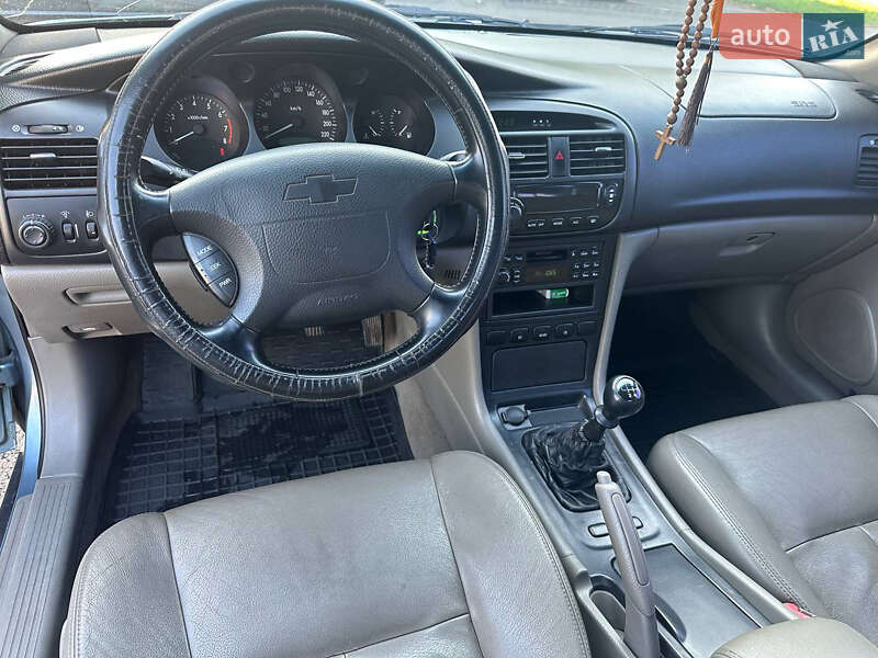 Седан Chevrolet Evanda 2005 в Киеве