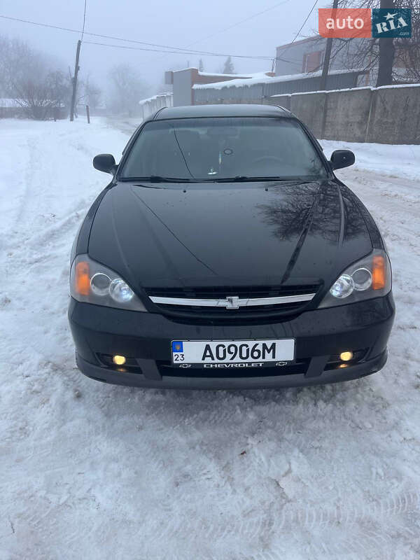 Седан Chevrolet Evanda 2005 в Ярмолинцах