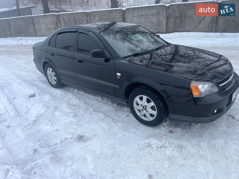 Седан Chevrolet Evanda 2005 в Ярмолинцах