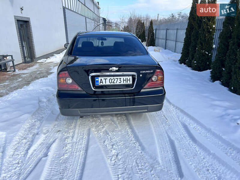 Седан Chevrolet Evanda 2006 в Калуші