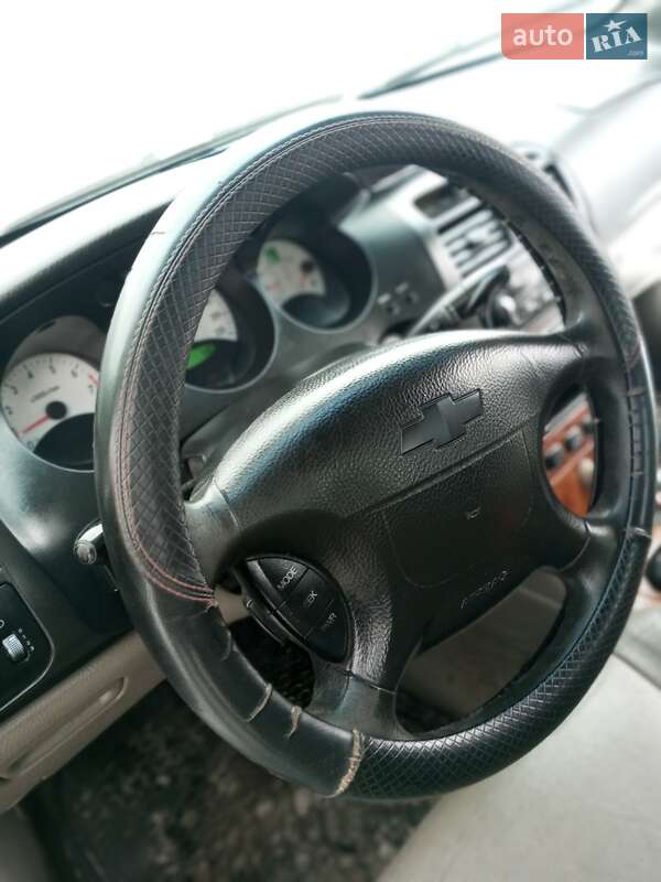 Седан Chevrolet Evanda 2006 в Борщеві