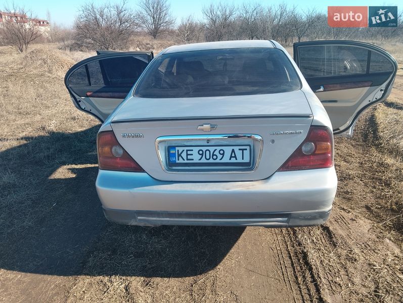 Седан Chevrolet Evanda 2005 в Широкому фото 7 Седан Chevrolet Evanda 2005 в Широкому