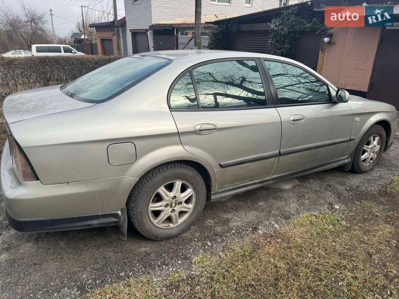 Седан Chevrolet Evanda 2005 в Днепре