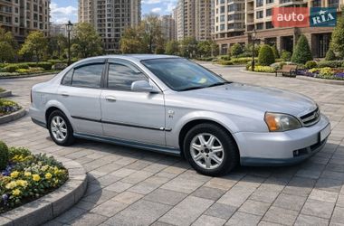 Седан Chevrolet Evanda 2005 в Киеве