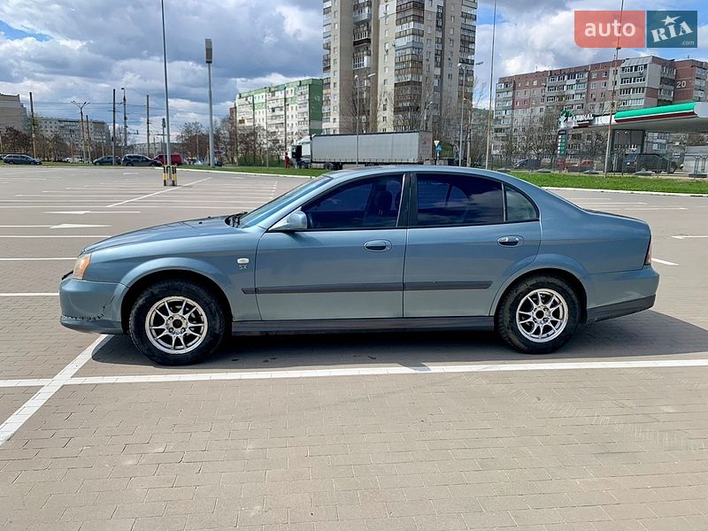 Седан Chevrolet Evanda 2005 в Сумах