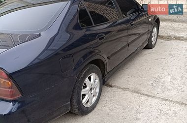 Седан Chevrolet Evanda 2005 в Каневі