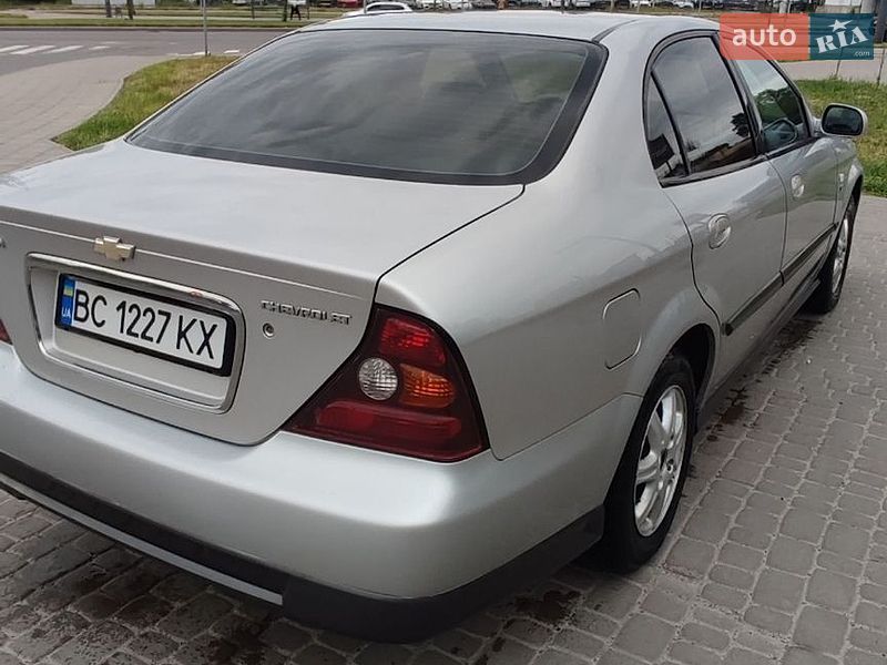 Седан Chevrolet Evanda 2006 в Львові