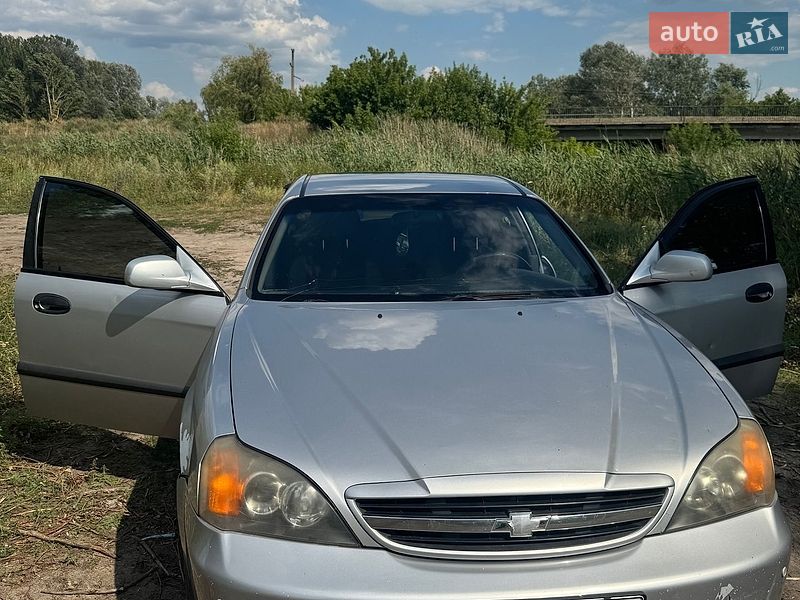 Chevrolet Evanda 2005