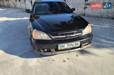Седан Chevrolet Evanda 2006 в Ровно