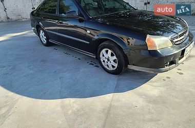 Седан Chevrolet Evanda 2006 в Ровно