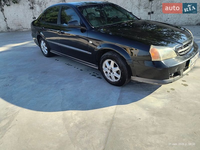 Седан Chevrolet Evanda 2006 в Ровно