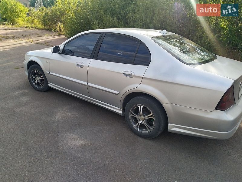 Chevrolet Evanda, фото з оголошення