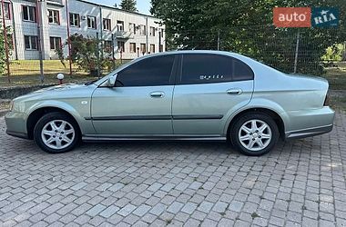 Седан Chevrolet Evanda 2005 в Буске