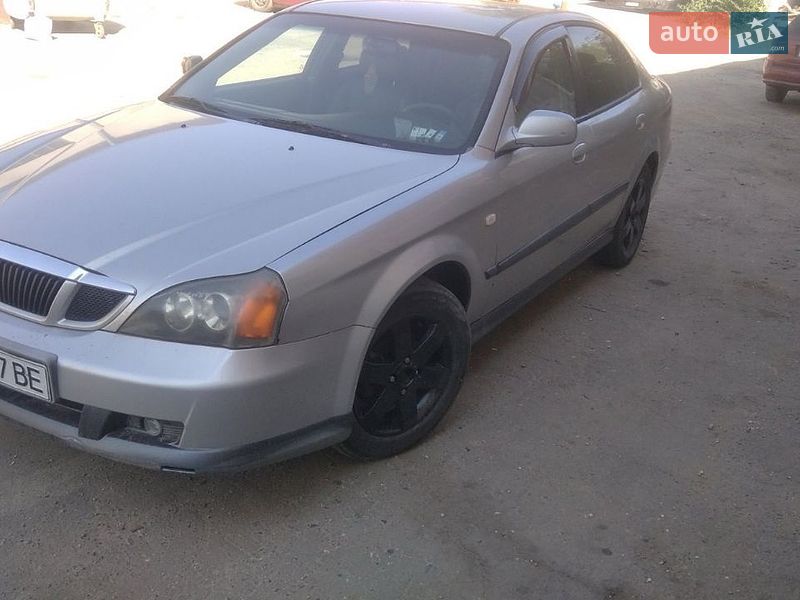 Седан Chevrolet Evanda 2005 в Тернополі