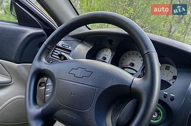 Седан Chevrolet Evanda 2006 в Киеве