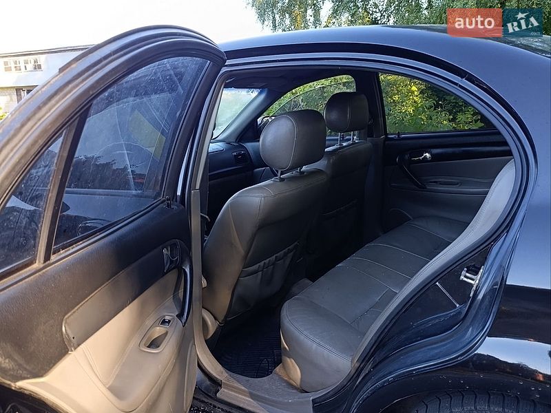 Седан Chevrolet Evanda 2005 в Мене