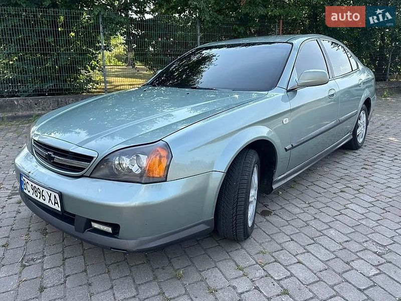 Седан Chevrolet Evanda 2005 в Буске