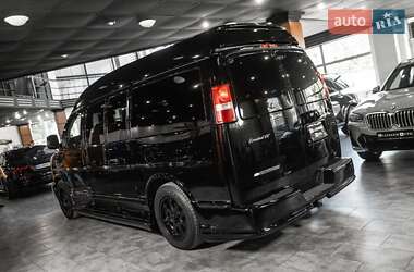 Минивэн Chevrolet Express 2014 в 