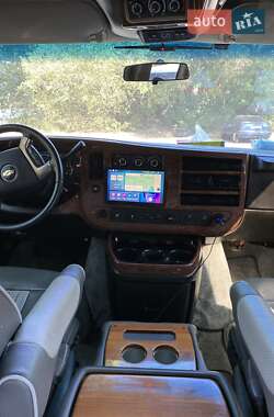 Минивэн Chevrolet Express 2008 в 