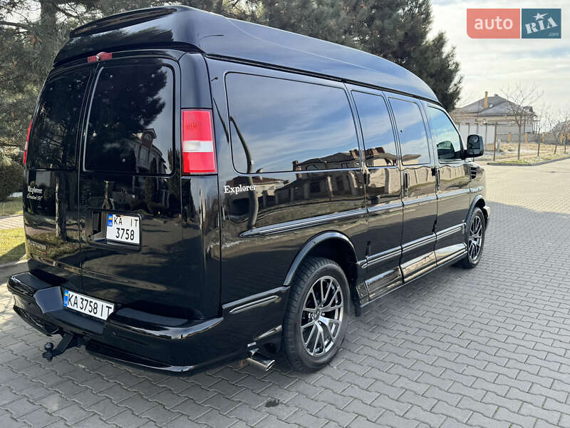 Минивэн Chevrolet Express 2013 в Киеве
