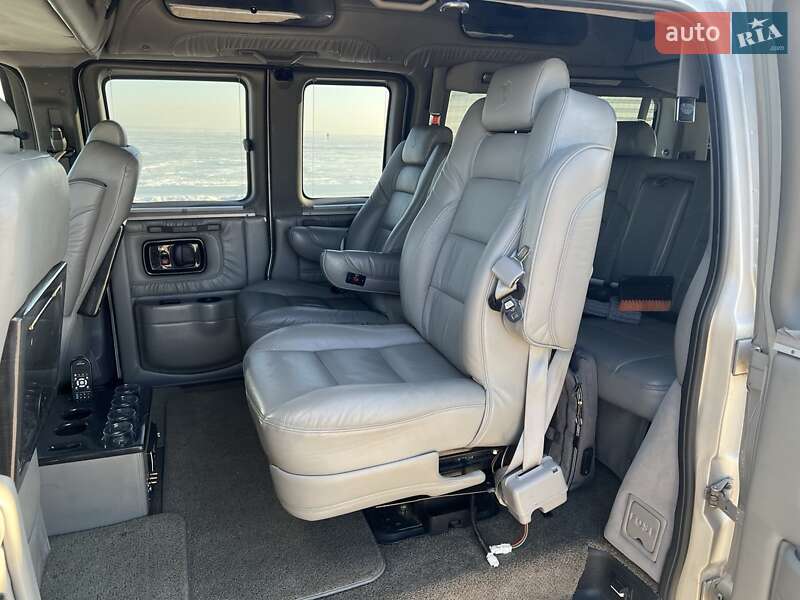 Минивэн Chevrolet Express 2008 в Черкассах