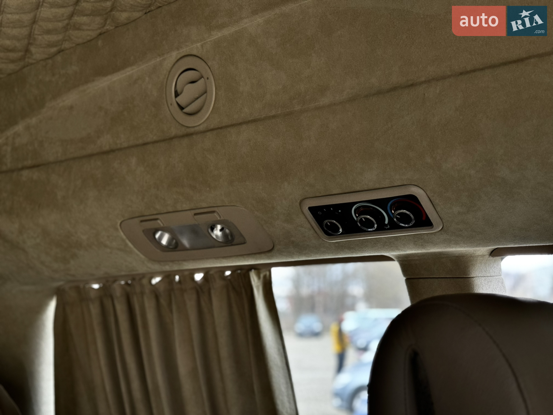 2010 Chevrolet Express - мініатюра 16