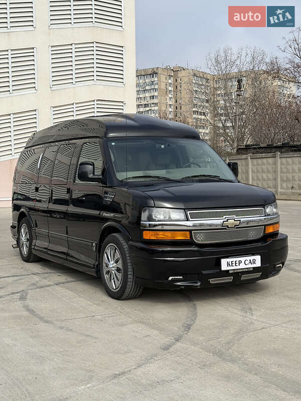 Мінівен Chevrolet Express 2013 в Одесі