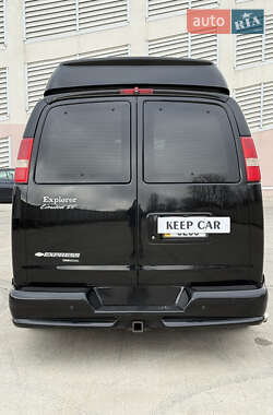 Минивэн Chevrolet Express 2013 в 