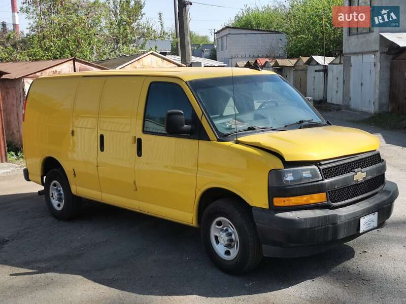 Chevrolet Express 2021