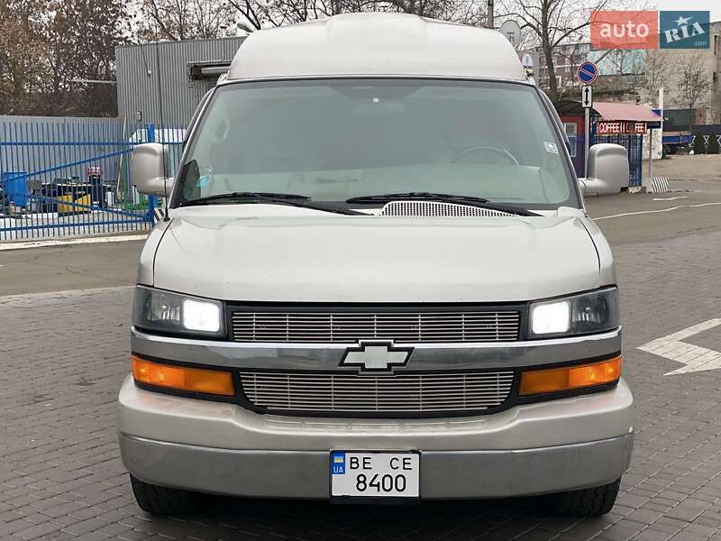 Минивэн Chevrolet Express 2006 в Одессе