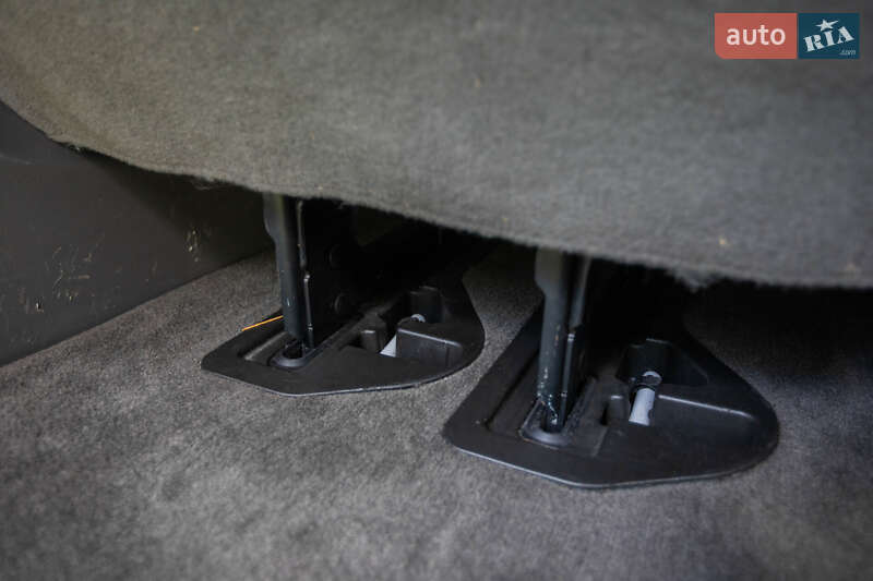 Минивэн Chevrolet Express 2018 в Киеве фото 41 Минивэн Chevrolet Express 2018 в Киеве