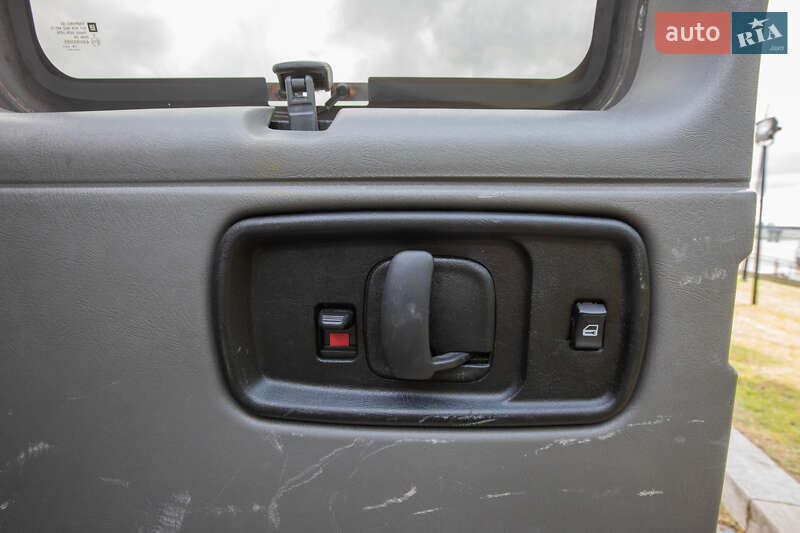 Минивэн Chevrolet Express 2018 в Киеве фото 47 Минивэн Chevrolet Express 2018 в Киеве