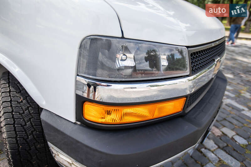 Минивэн Chevrolet Express 2018 в Киеве фото 65 Минивэн Chevrolet Express 2018 в Киеве