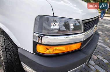 Минивэн Chevrolet Express 2018 в 