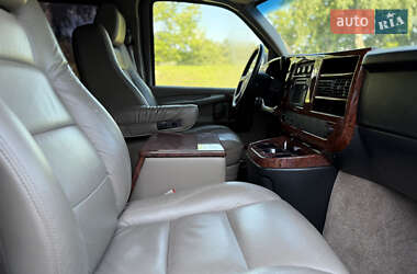 Минивэн Chevrolet Express 2012 в 