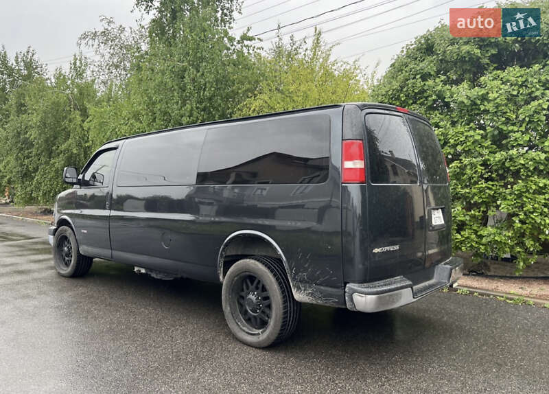 Минивэн Chevrolet Express 2017 в Днепре фото 6 Минивэн Chevrolet Express 2017 в Днепре