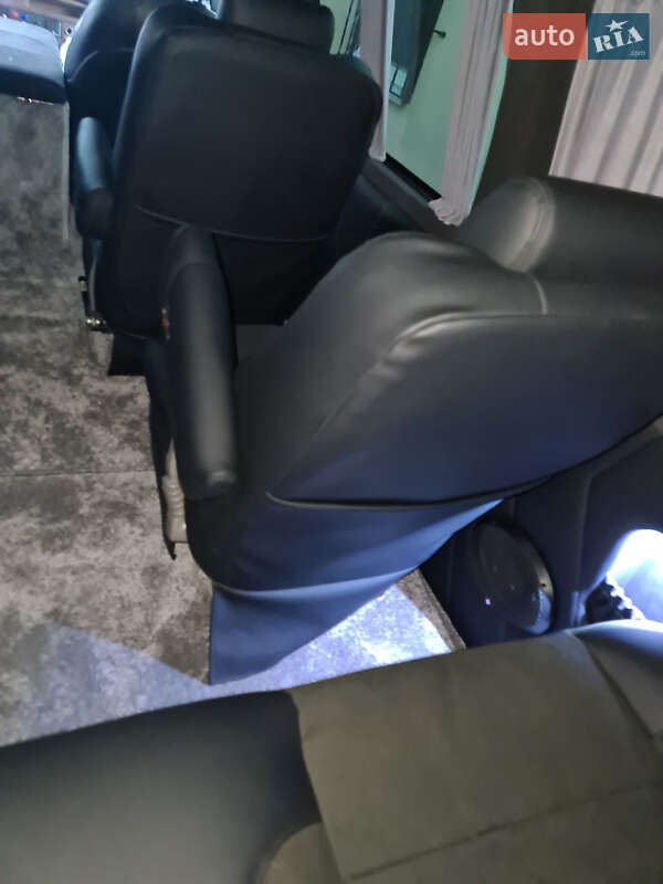 Минивэн Chevrolet Express 2017 в Днепре фото 46 Минивэн Chevrolet Express 2017 в Днепре