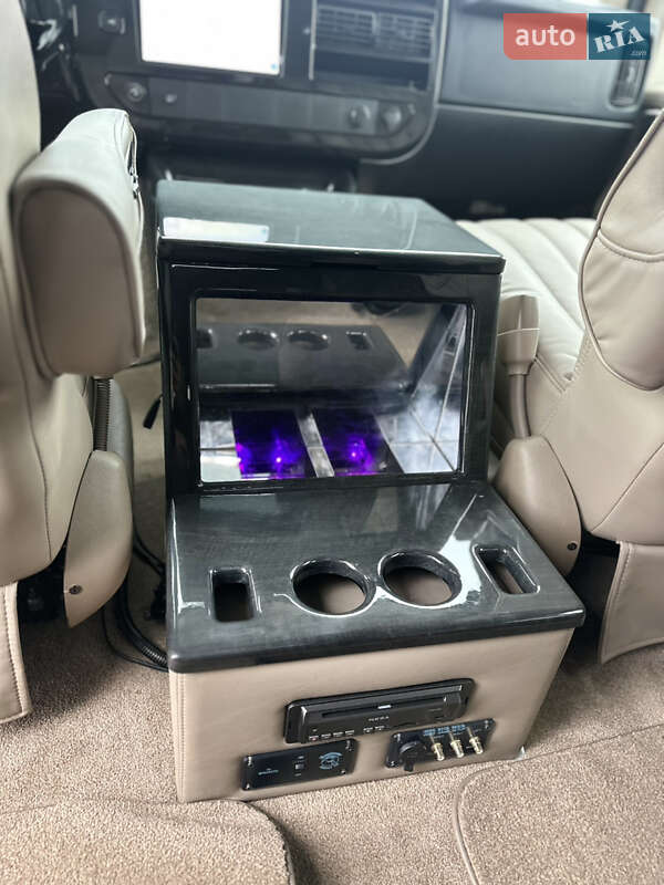 Мінівен Chevrolet Express 2012 в Києві