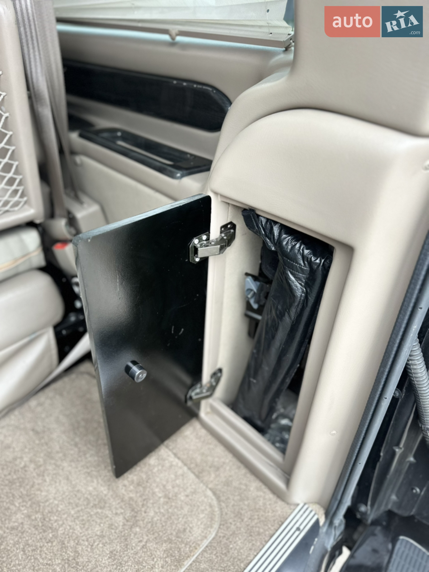 2012 Chevrolet Express - мініатюра 26